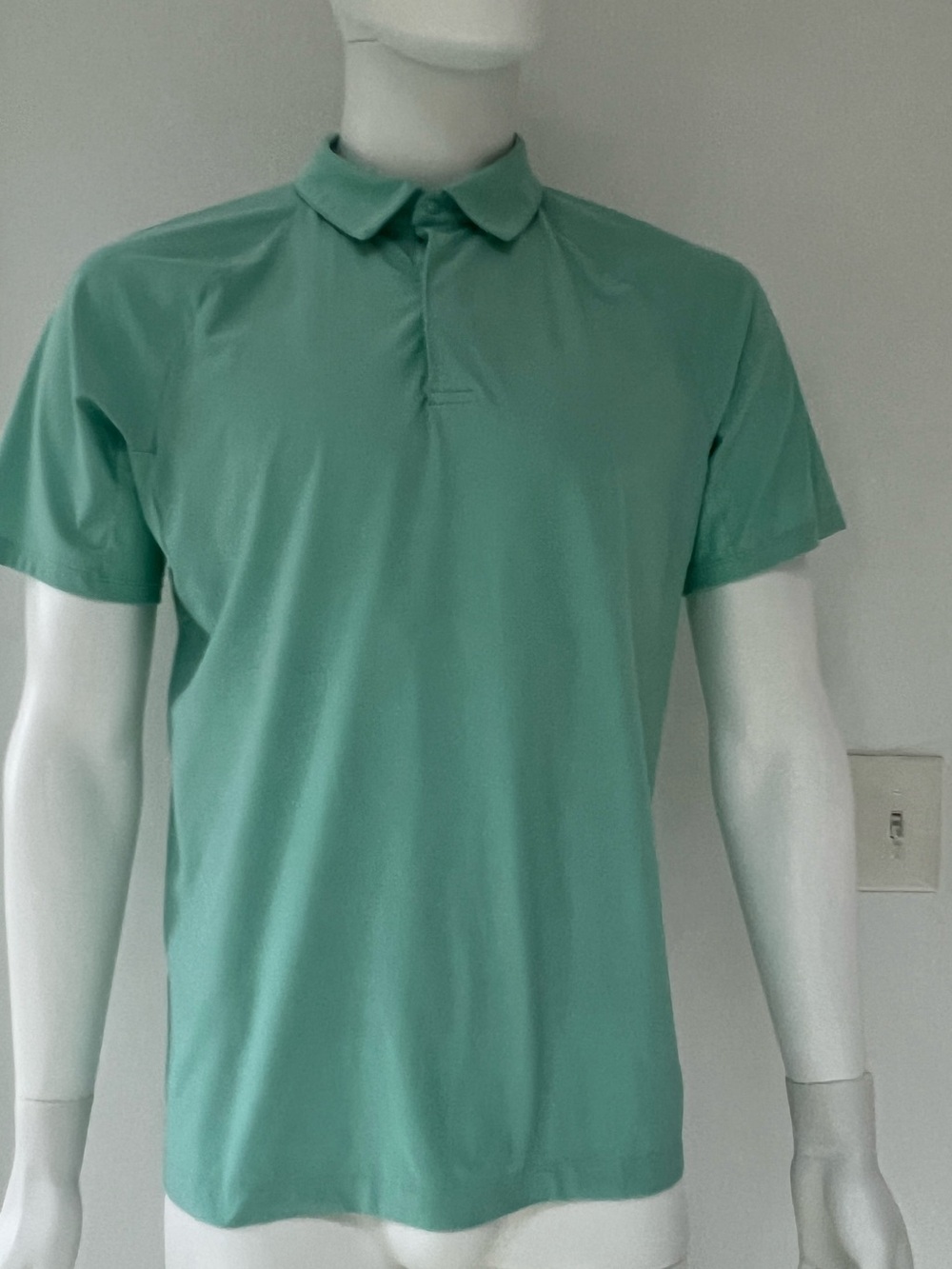 lululemon athletica Men's Stretch Golf Polo size medium